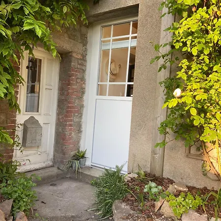 Le Clos Lilas Alojamento de Acomodação e Pequeno-almoço Paimpol